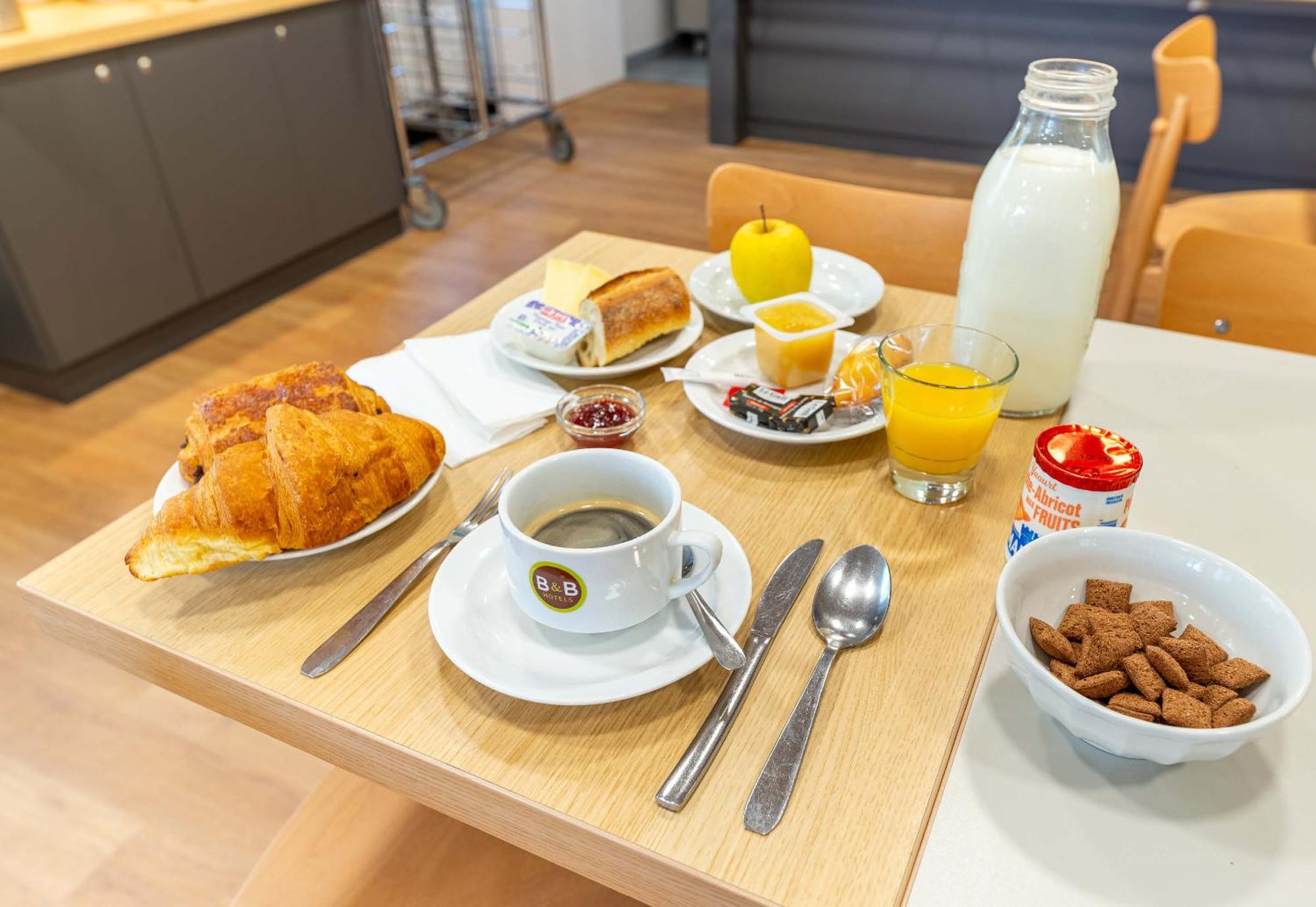 B&B Hotel Nantes Aeroport Bouguenais Eksteriør billede