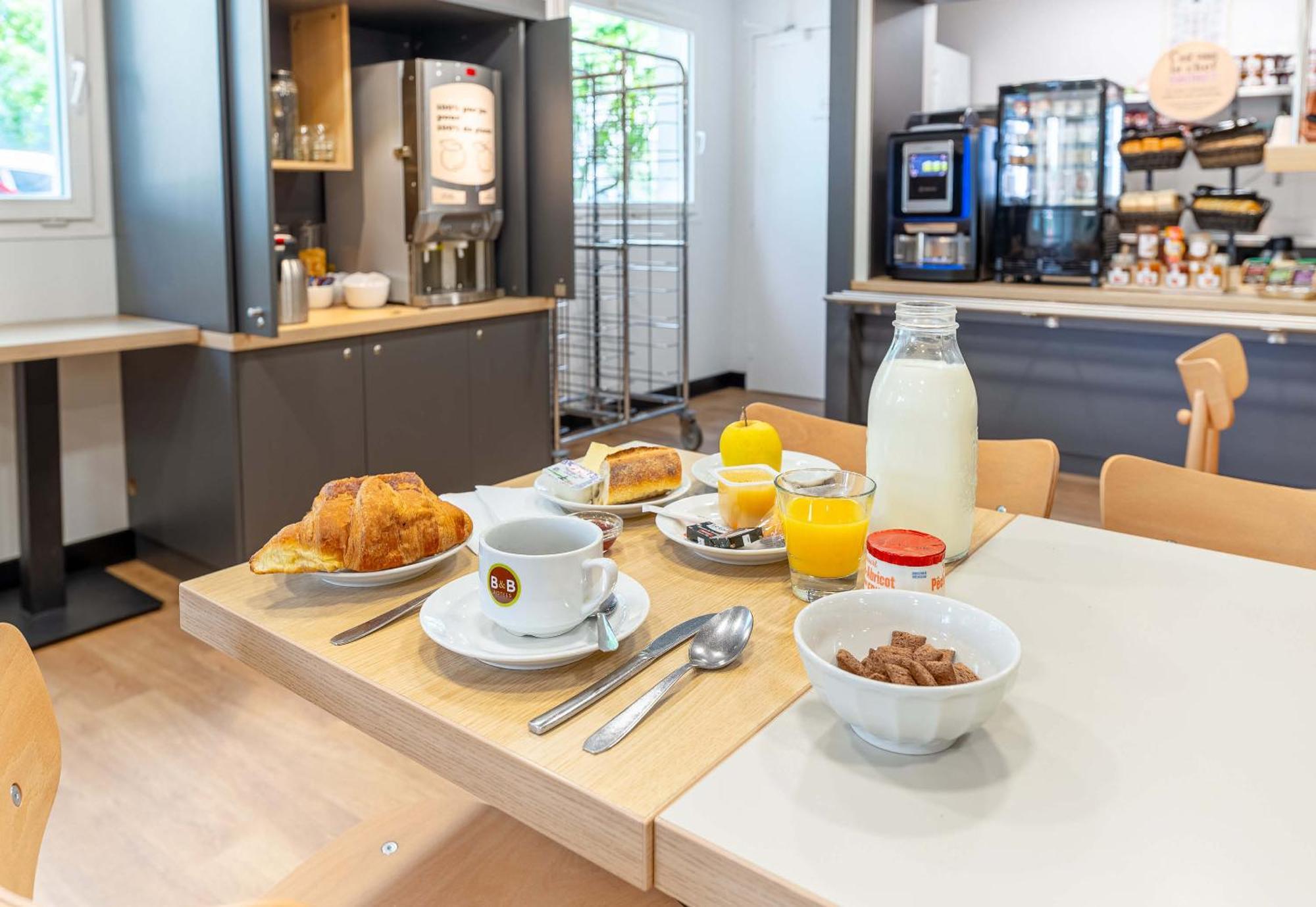 B&B Hotel Nantes Aeroport Bouguenais Eksteriør billede
