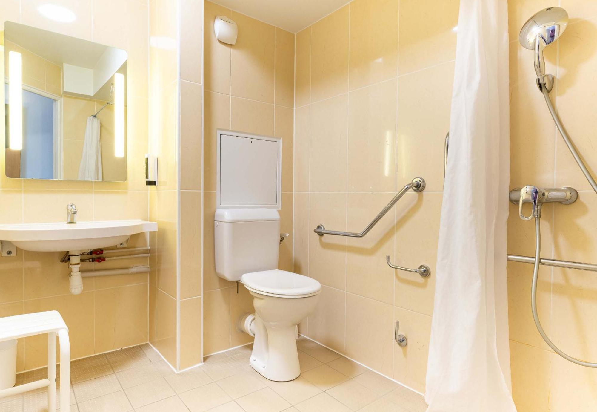 B&B Hotel Nantes Aeroport Bouguenais Eksteriør billede